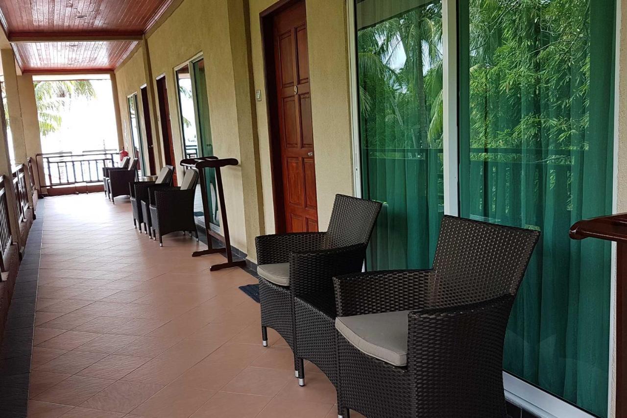 Tioman Dive Resort Kampong Ayer Batang Exterior foto